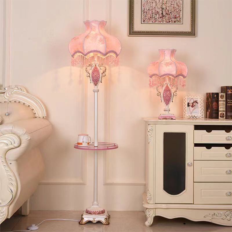 Lampada da Tavolo Rosa Europea - Desk Lamp recensione e prezzo